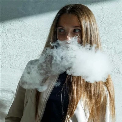 Vai tiešām kokvilnas serde ir labāka par elektronisko cigareti ar keramisko s...